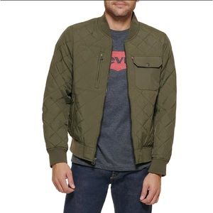 Levi’s Men’s Diamond Quilted Bomber Jacket, olive size L NWT